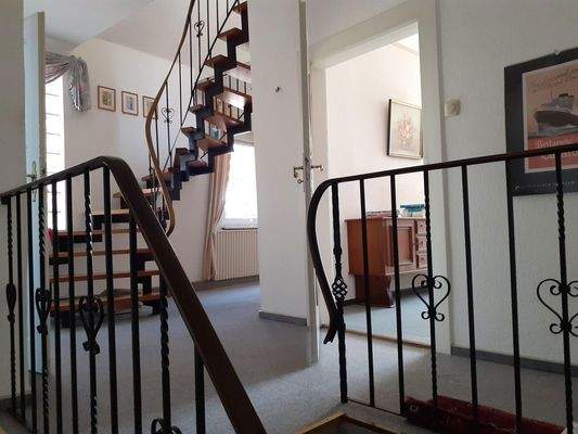 Treppenzugang 2. OG