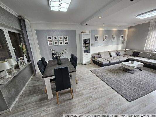 Wohn- und Esszimmer - Bild III