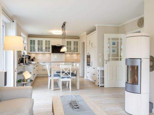 Küche und Essbereich