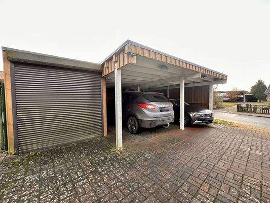 Carport mit Garage