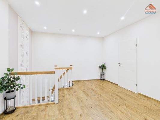 Wohnbereich 1 - DG - Flur