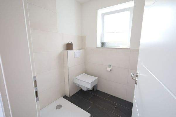 Gewerbeeinheit - Badezimmer