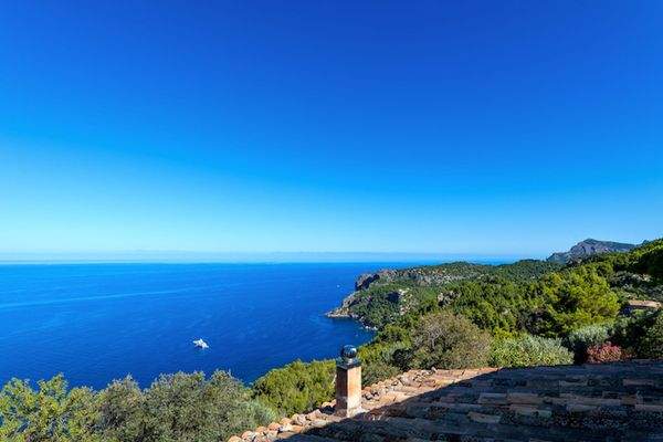 Finca mit zwei Häusern und großem Grundstück in Deià