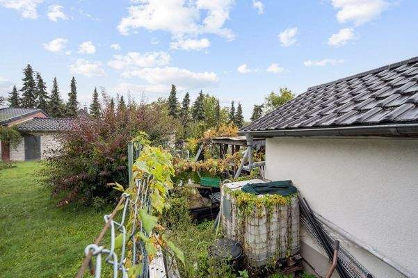 Grundstücksansicht 6