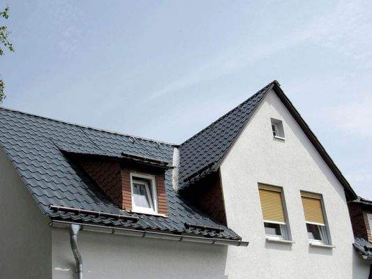 Außenansicht - neue Dacheindeckung