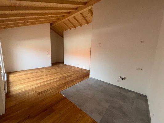 Wohn-Essbereich mit Küche (12).jpeg