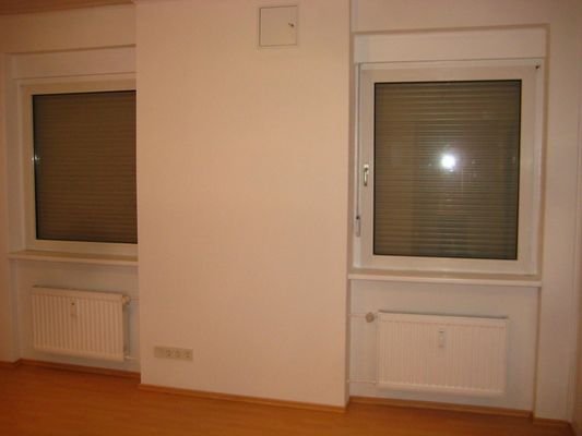 Whg links_EG_Zimmer Nr. 1.jpg