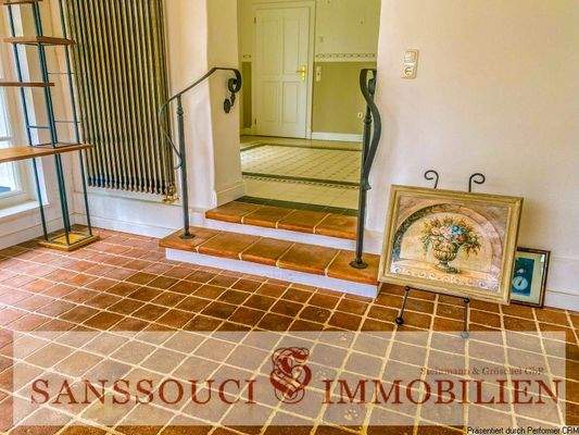 Fliesenarbeiten im Erdgeschoss