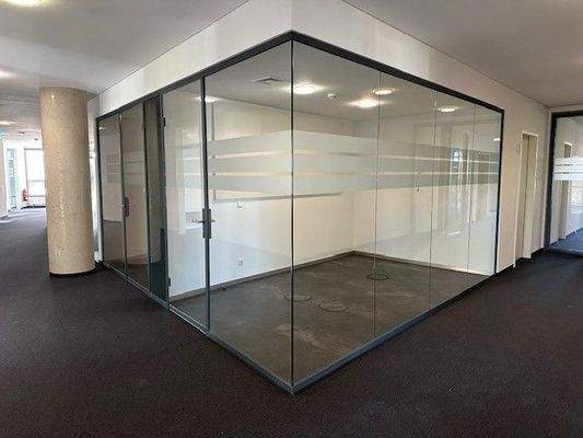 Moderne Glaselemente