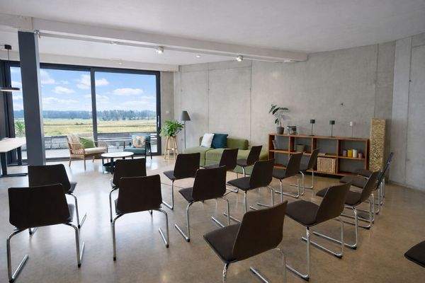 Raum für Visionen: Flexible Bestuhlung für Workshops und Events.