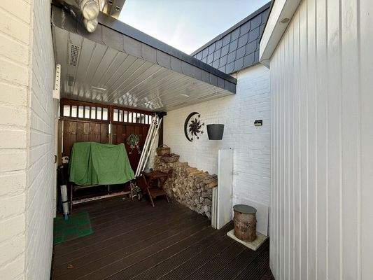 Saunahäuschen und Lager 