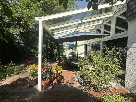 Überdachte Terrasse