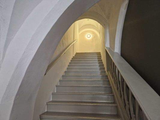 Treppe in den ersten Stock