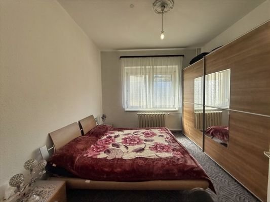 Schlafzimmer EG links