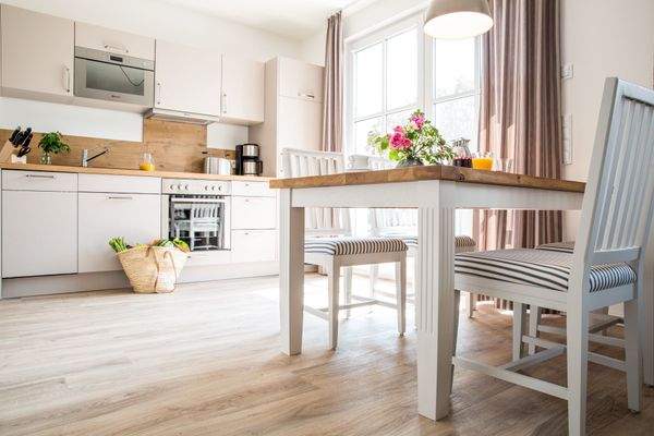 voll ausgestattete Küche.jpg