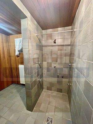 1. Dusche neben der Sauna
