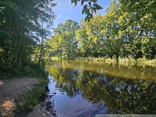 Angelplatz und Badestelle direkt vor der Tür