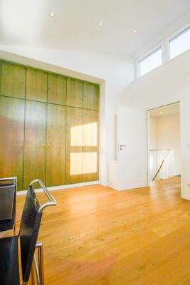 Schlafzimmer 2 mit Plateaudecke