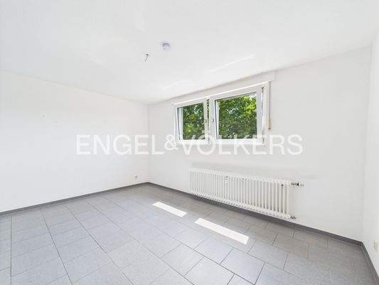 Schlafzimmer nach hinten raus  Ebene +1