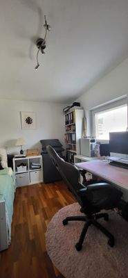 ZWEITES SCHLAFZIMMER/BÜRO ODER GÄSTEBEREICH