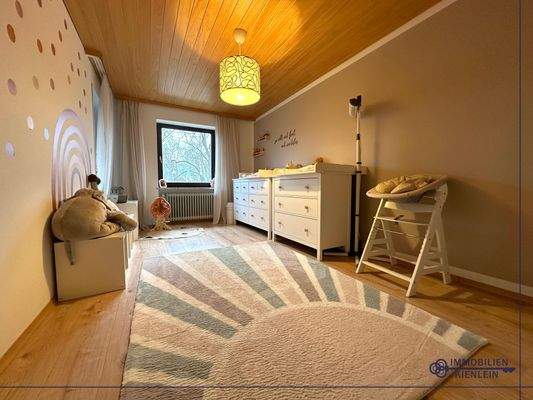 Kinderzimmer im 1. OG