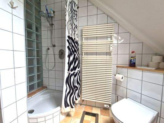 Badezimmer - 1. DG.