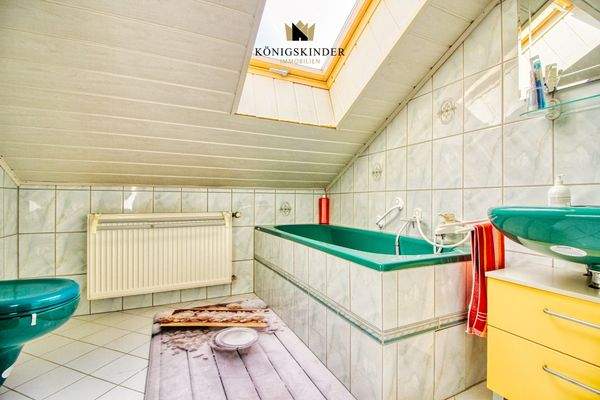 Dachgeschoss Badezimmer