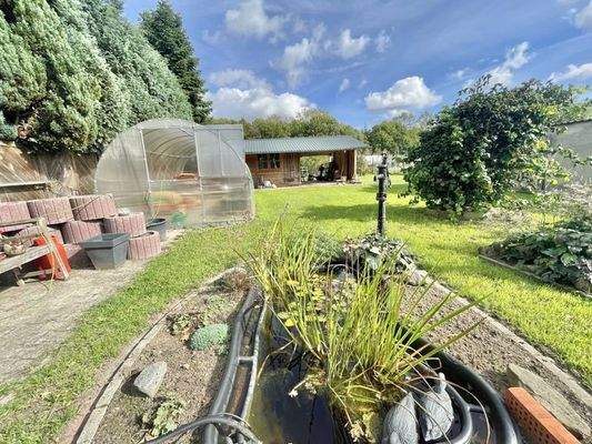 vom Haus in den Garten