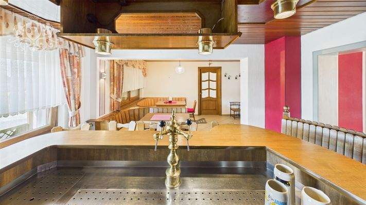 CAM01984G0-PR0471-STILL022