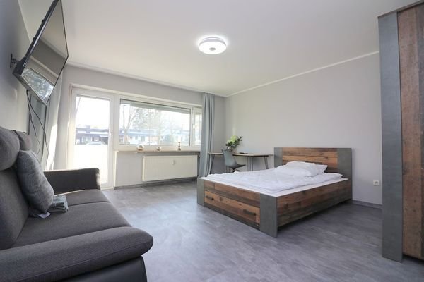 WG-Zimmer mit Balkon