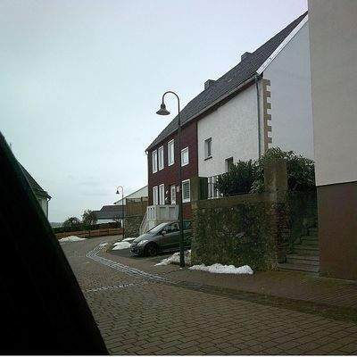 Vorderansicht Strasse