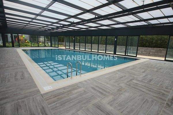 Flats in a Complex with Rich Social Amenities in Kadikoy