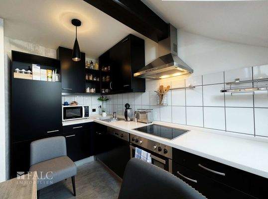 Küche - Wohnzimmer - BearbeitetKüche, Modern - (KI generiert)