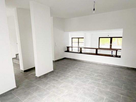 großer Küchen- und Essbereich.JPG