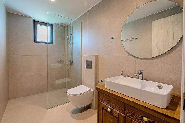 Kreta, Rethymno: Drei Luxusvillen, nur einen kurzen Spaziergang vom Strand entfernt zu verkaufen