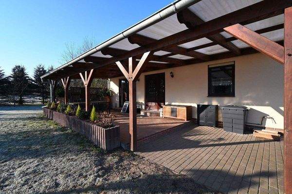 überdachte Terrasse