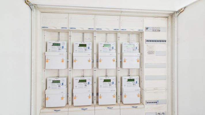 Hauptsicherungskasten mit 8 Zählern 4.OG