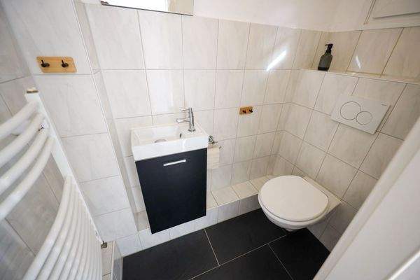 9b7bbfc6-e82f-4aa0-942f-094756de409f