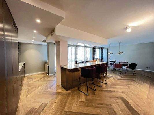 Küche mit Wohnbereich