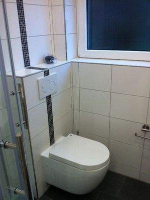 Duschbad-WC mit Fenster  (3).jpg