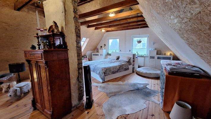 DG - Schlafzimmer-Multifunktionsraum 20251203_103920.jpg