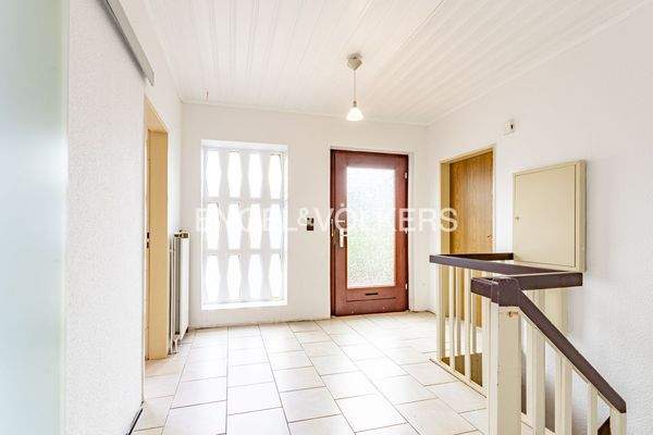 Der Flur mit Blick auf den Eingang