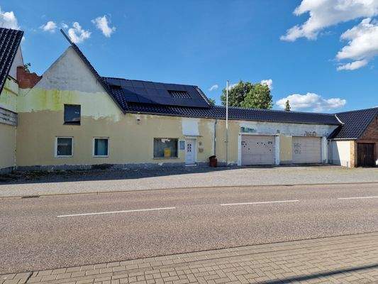 Straßenansicht Gewerbeinheit