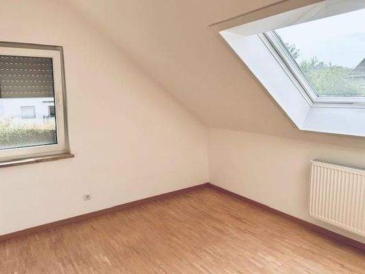 Kinder-/Arbeitszimmer