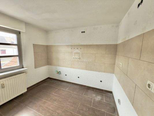 Sauerstraße 2 DG Küche rechts