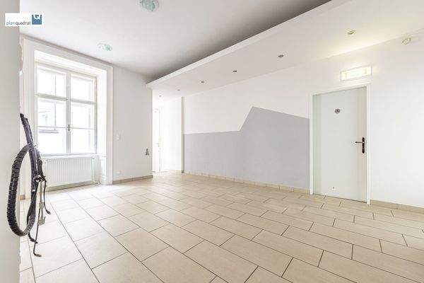 Vorraum / Empfang (ca. 46,30 m²) - Zugang von Stiege 1 (Haupteingang)