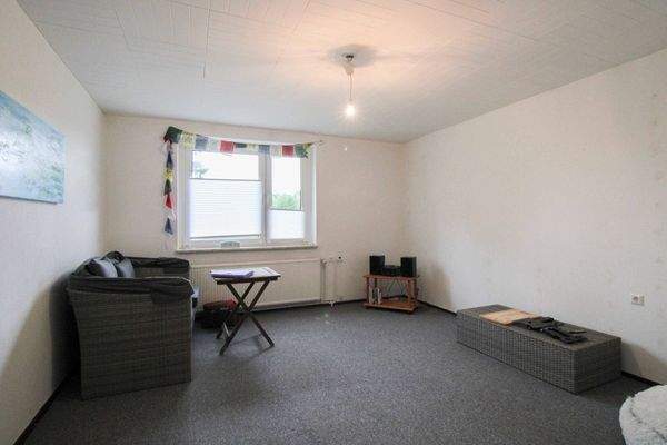 Wohnzimmer Renovierungsbedürftig