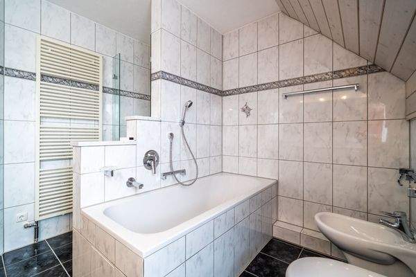 Badezimmer (Obergeschoss)