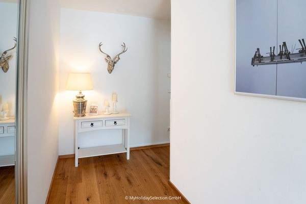 sn3_highres_copyrightmyholidayselection