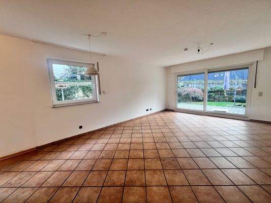 Wohnbereich mit Zugang Terrasse